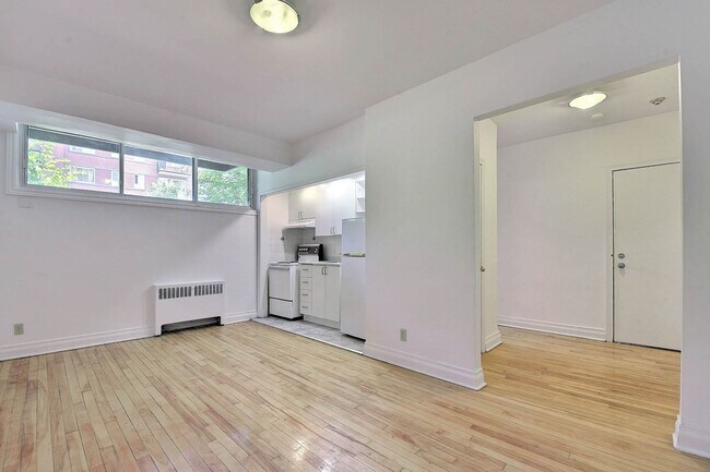 Photo - 3010 Av. Van Horne Unit 4