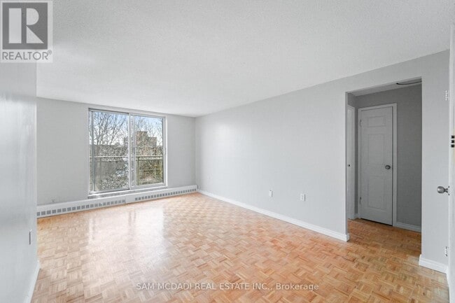 Photo - 62 Spencer St E Unit 202