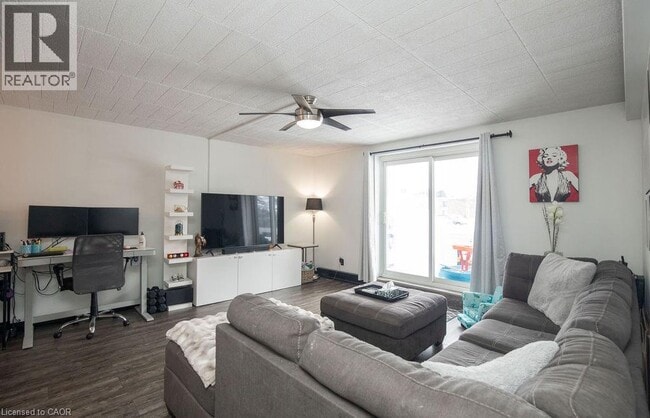 Photo - 71 Vanier Dr Unit 110