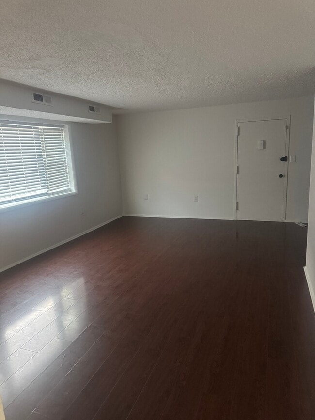 3807 Swann Rd Unit 101