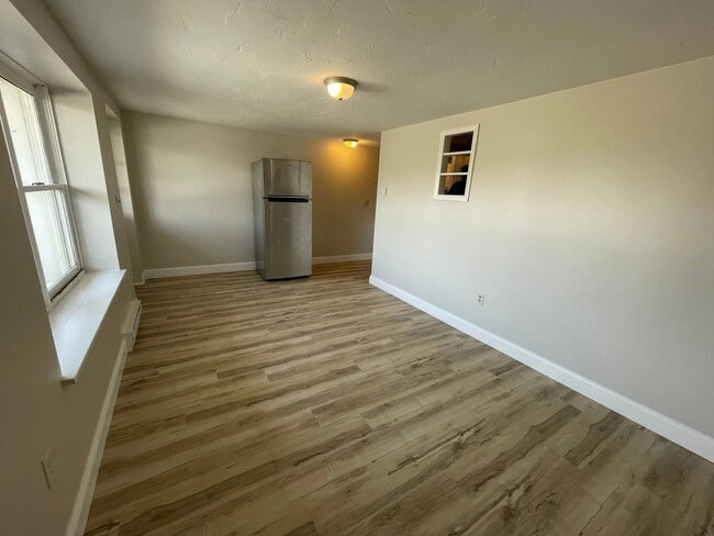 Photo - 185 N Main St Unit 6