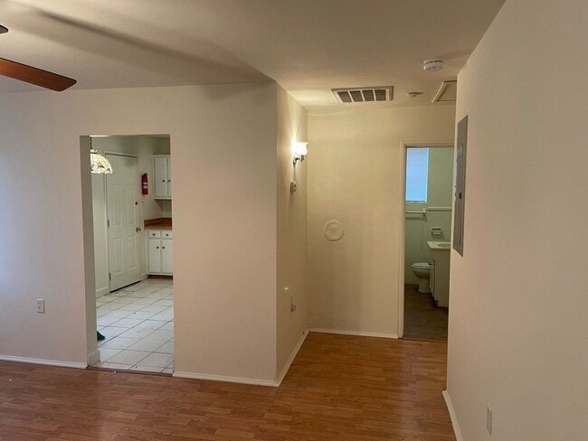 Photo - Great cottage located in West Ashley