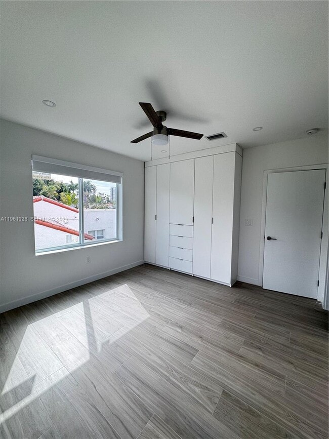 Photo - 2855 Royal Palm Ave Unit 3