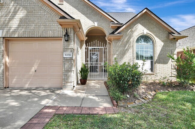 Photo - 10011 Gil Jr Ln