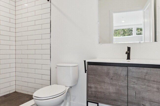 Photo - 1514 Master St Unit A1