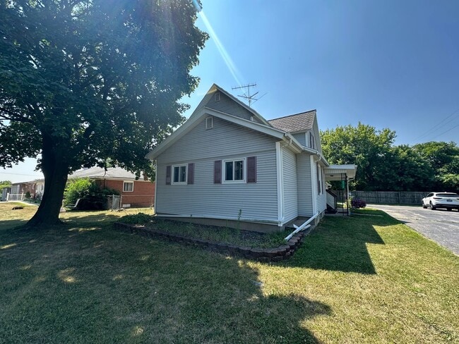 Photo - Two Bedroom Upper Unit!