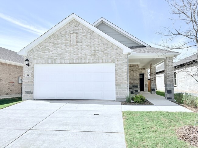 Building Photo - 513 Dorothy Dr