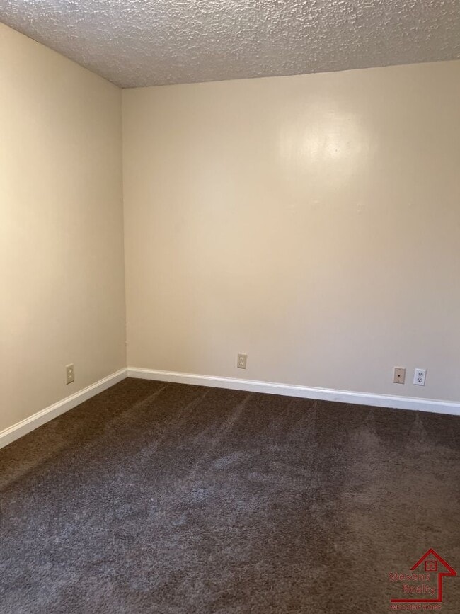 Photo - 864 Treewood Dr