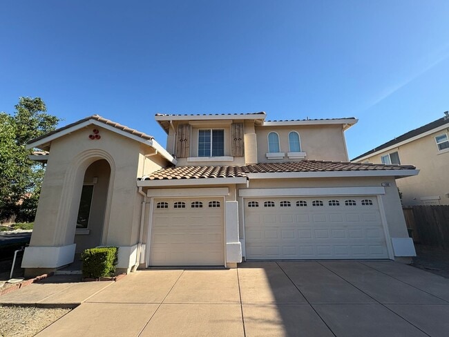 Photo - 100 Mt Adams Cir