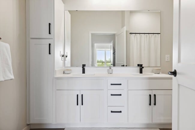 Baño - Risor of Maple Grove 55+