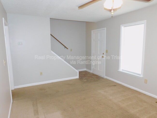 Photo - 1805 Cody Ave