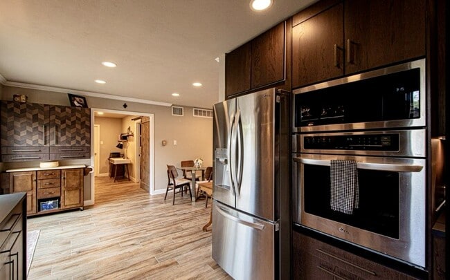 Photo - 600 Liddon Ave Unidad 62