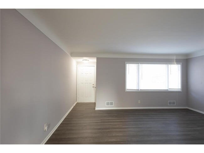 Photo - 3451 N Logan Ave