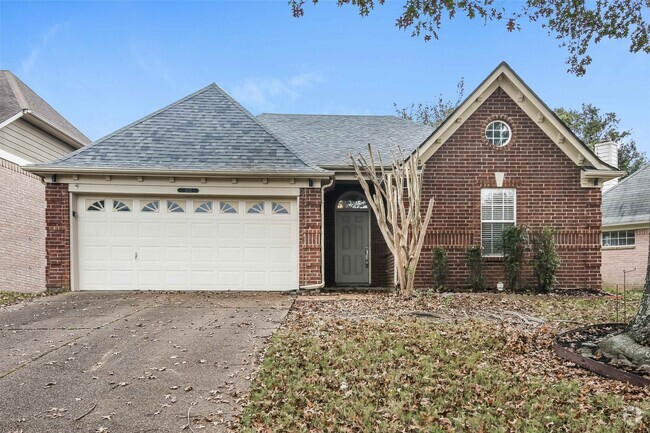 Building Photo - 4112 Fairway View Cir E Rental