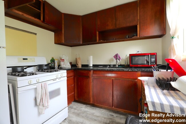 Photo - 155 Kenrick St Unit 1