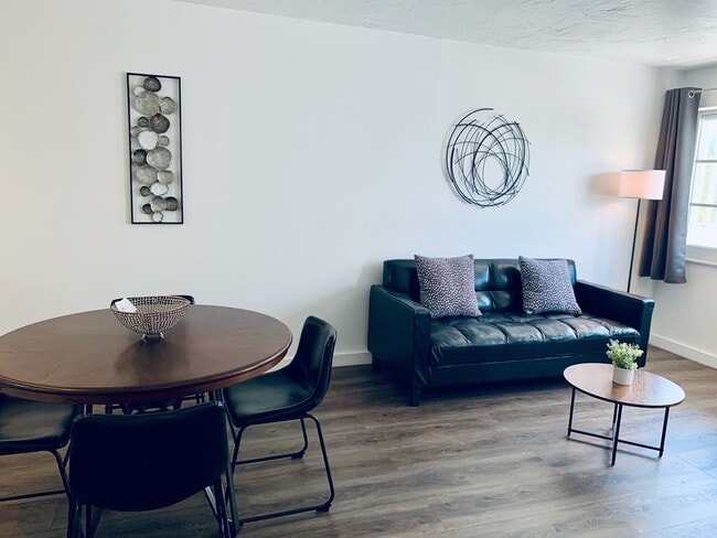 Photo - 528 Meridian Ave Unit 402