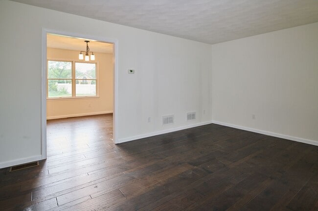 Photo - 3017 Fairchild Ln