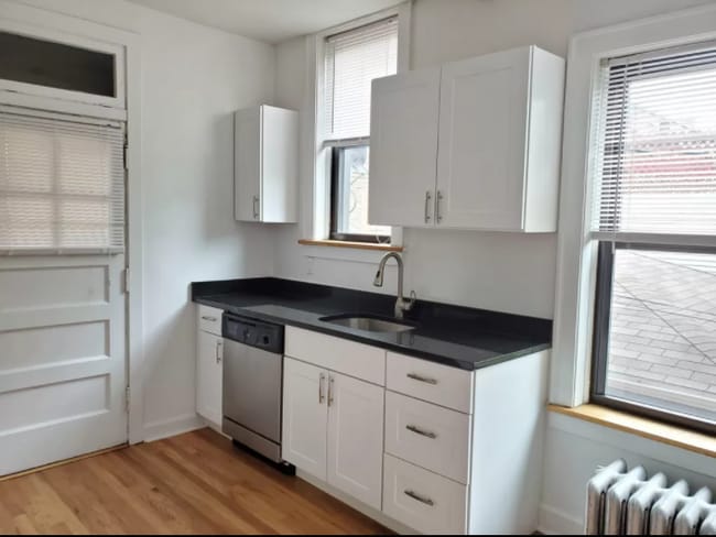 Photo - 4519 N Paulina St