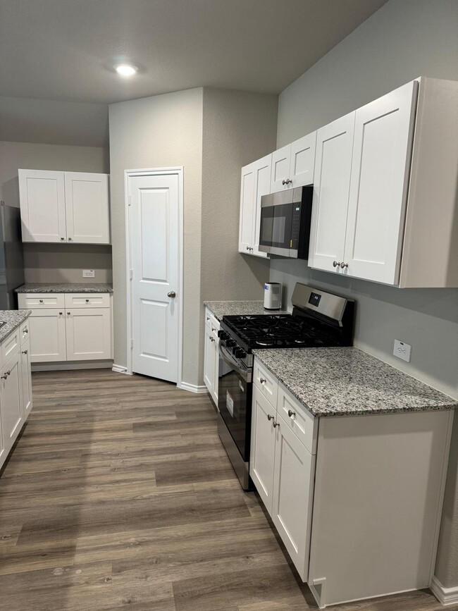 Photo - 1504 Tin Roof Rd