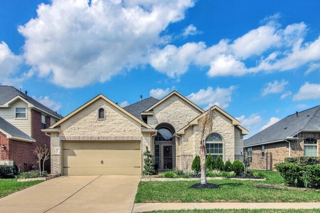 Building Photo - 3826 Pantano Ct