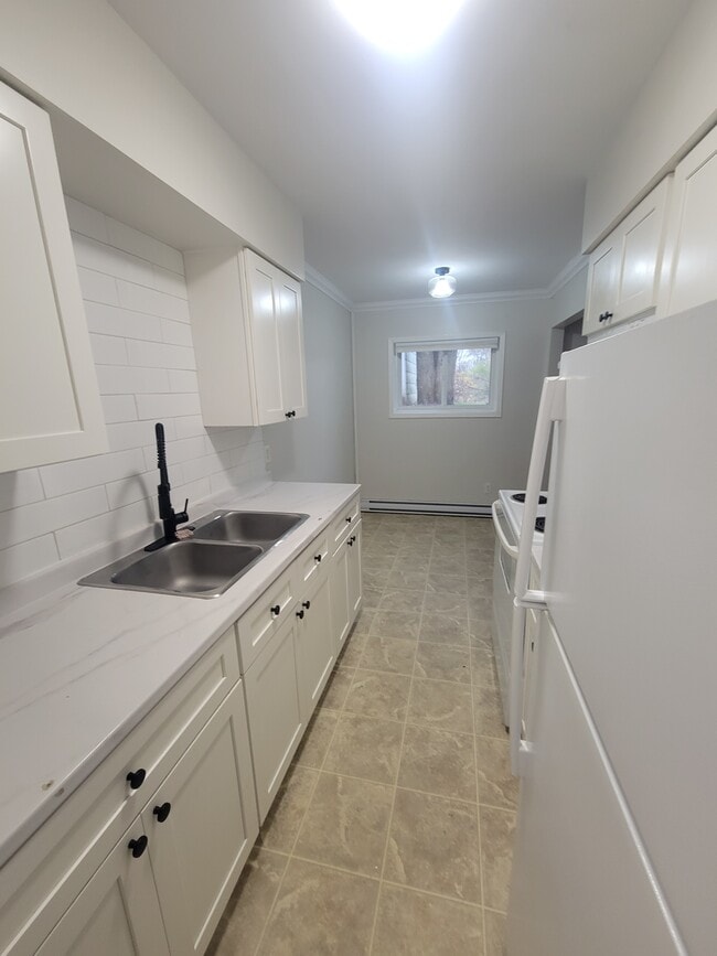 Photo - 157 Prince St Unit Apt4