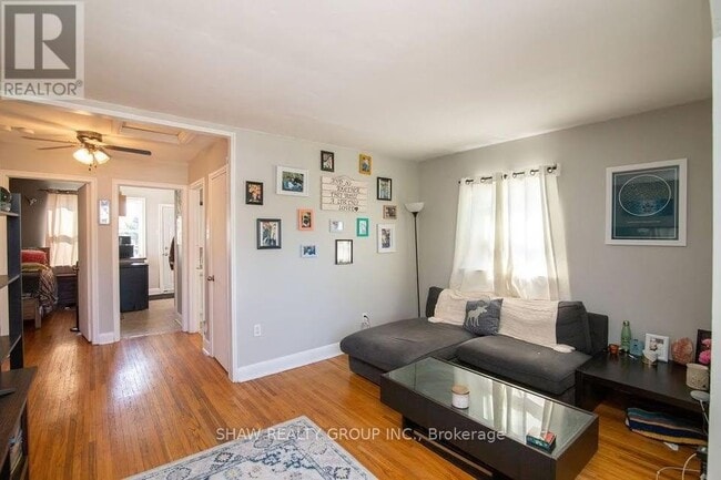 Photo - 245 E 22nd St