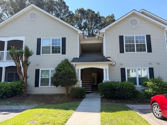 Building Photo - Two bedroom two bath second floor unit
