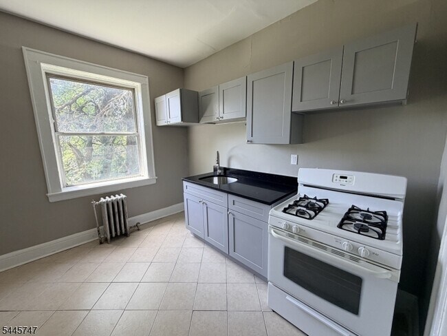 Photo - 16 Irving Ave Unit B6