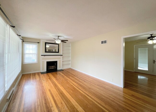 Photo - 11 E 27th Ave