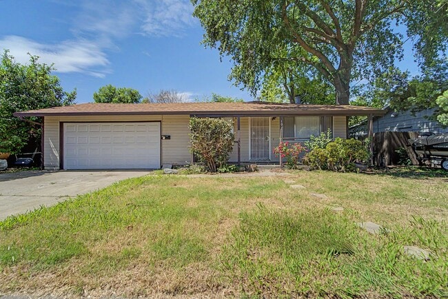 Building Photo - 3 bedroom 1 bath house in Yuba City