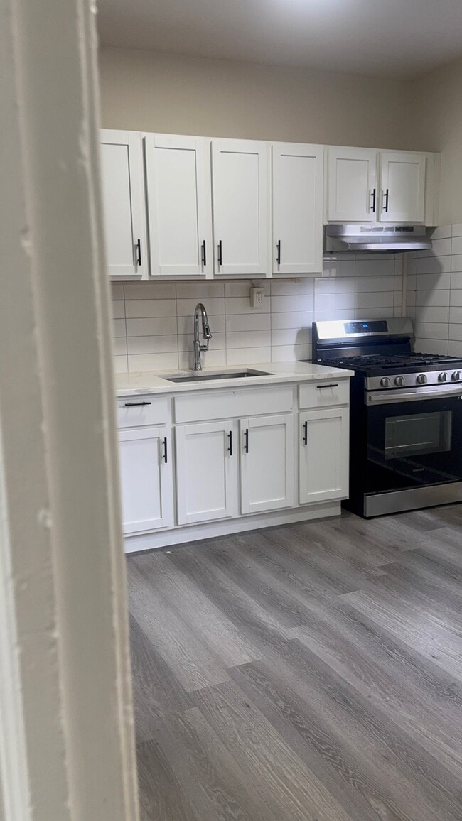 Building Photo - 195 Prospect St Unit 1BR