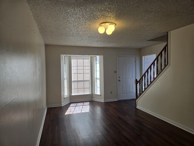 Photo - 115 Oak Ridge Ave