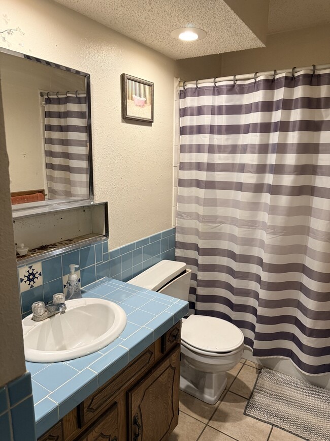 Photo - 2417 E Walnut Ave