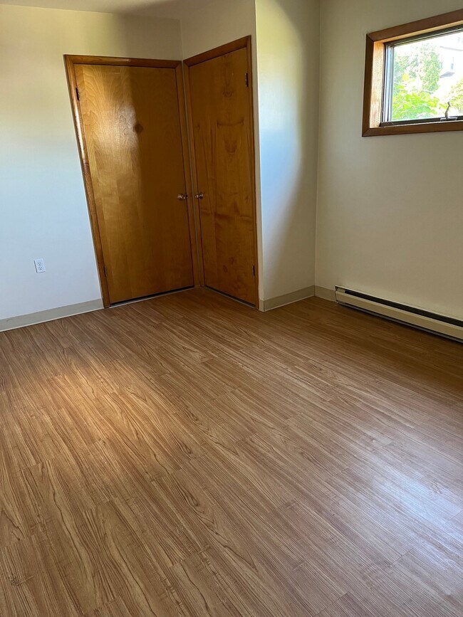 Photo - 114-116 Spruce St Unit B