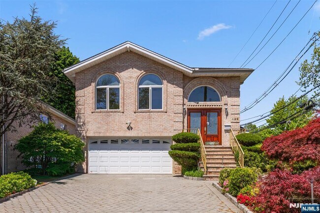 499 Morse Ave
