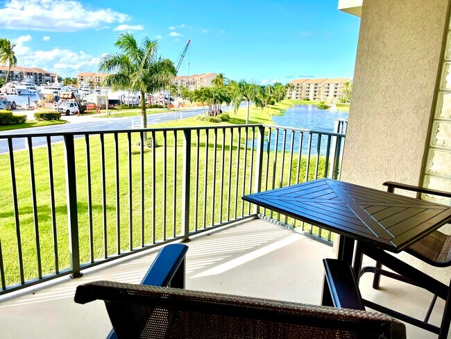 Photo - 901 Seafarer Cir Unit 202