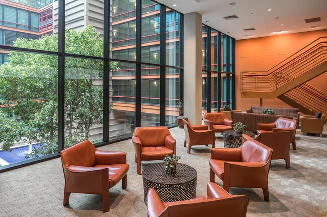 Building Photo - 4808 N 24th St Unit 708