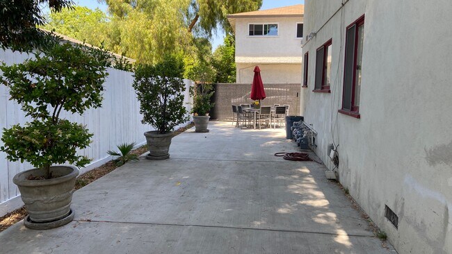 Photo - 4949 Coldwater Canyon Ave Unit 1