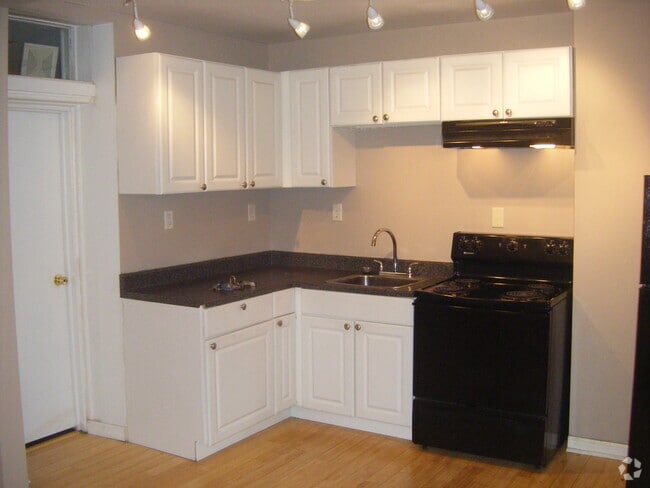 Building Photo - 3705 Belair Rd Unit 3705 Belair Rd APT 1