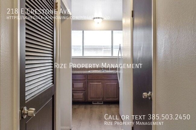 Photo - 218 E Crestone Ave