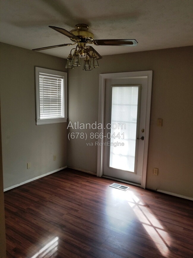 Photo - 808 Hemingway Rd