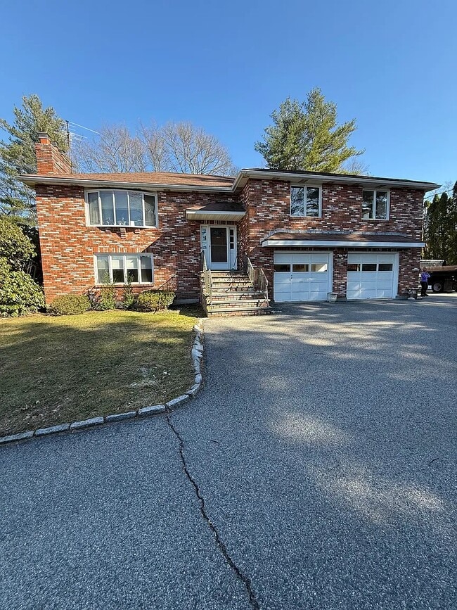 Photo - 46 Agrillo Cir