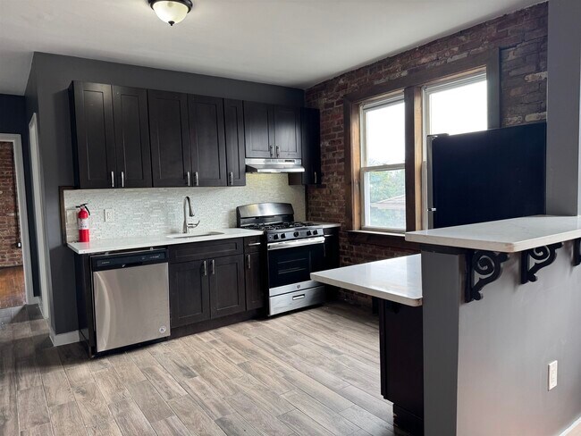 Photo - 7880-80 Carmer Ave Unit 4