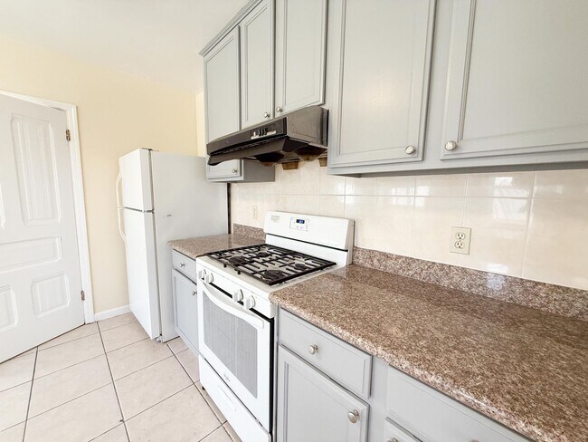 Photo - 2308-2310 26th Ave. Unit 2308 B