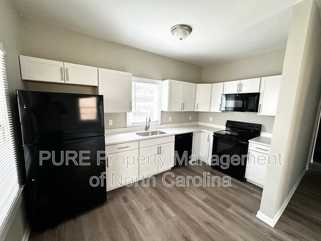Building Photo - 215 Hartman St Rental