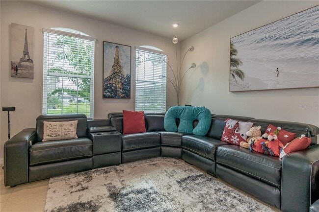 Photo - 2686 Chantilly Ave