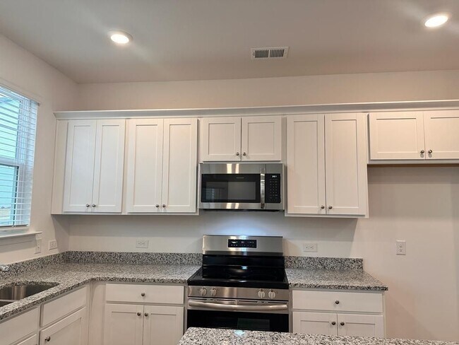 Photo - 214 Banner Rd