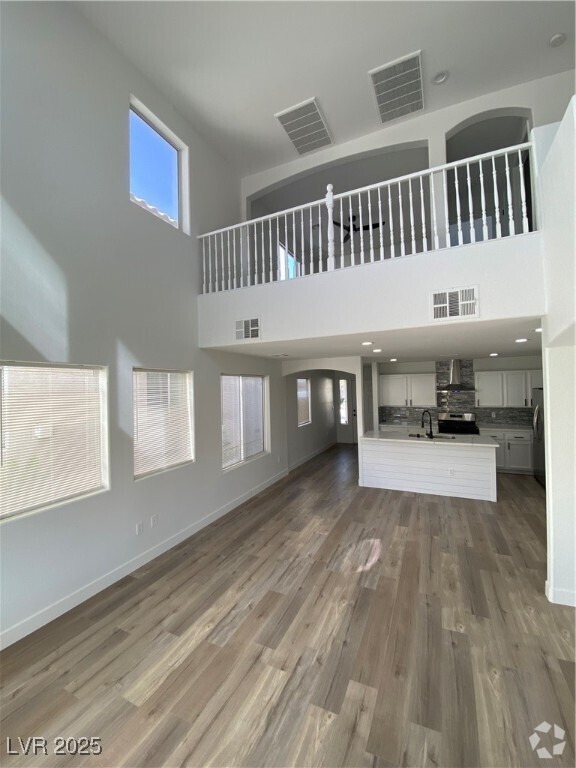 Building Photo - 5301 Valencia Crest Ave Rental