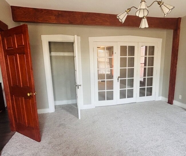 Photo - 425 N Brady St