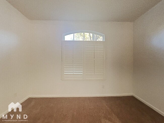 Photo - 99 W Brilloso Ln
